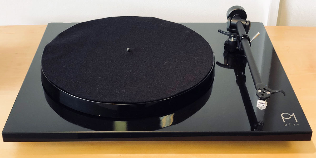 best turntables with preamp