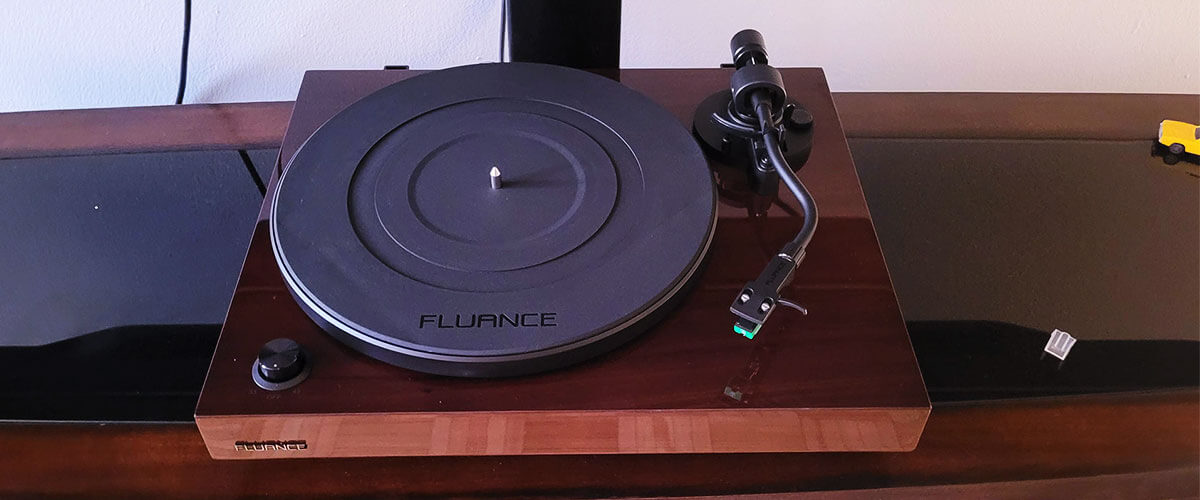 why choose a direct-drive turntable over a belt drive
